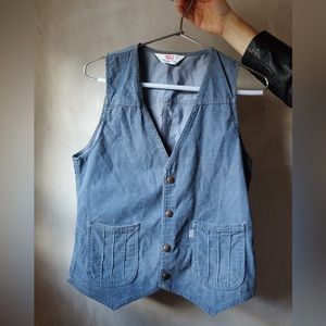 •VINTAGE LEVI CORDUROY VEST•